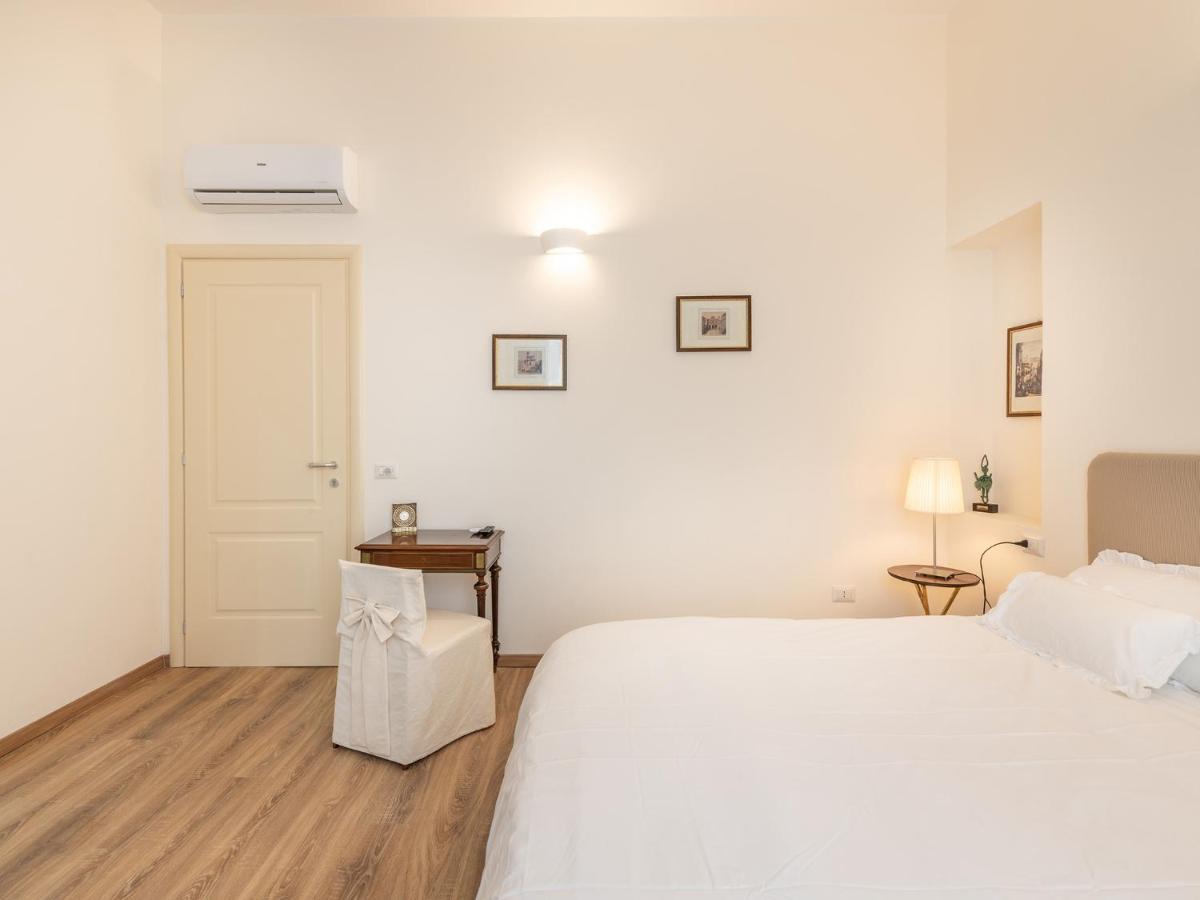קליארי B&B Palazzo Merello מראה חיצוני תמונה