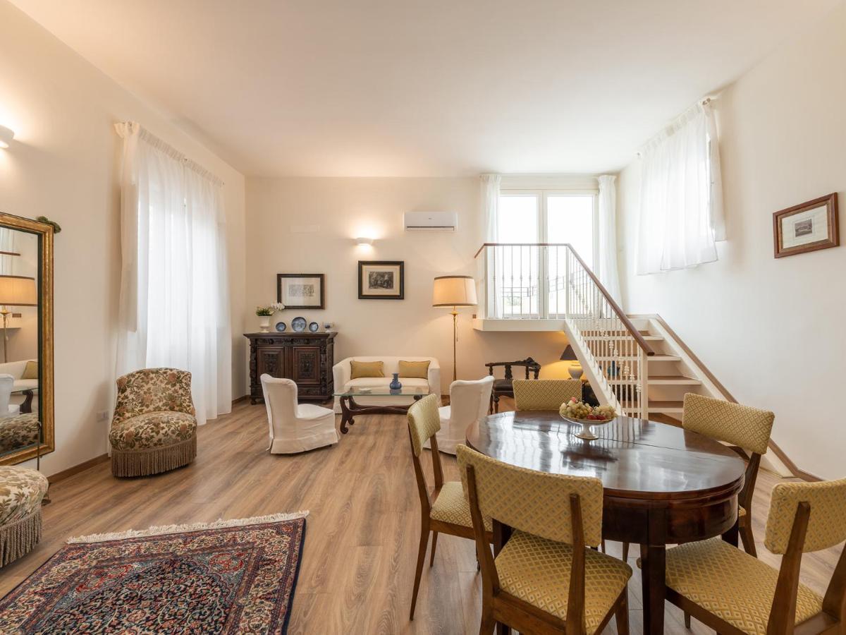 קליארי B&B Palazzo Merello מראה חיצוני תמונה